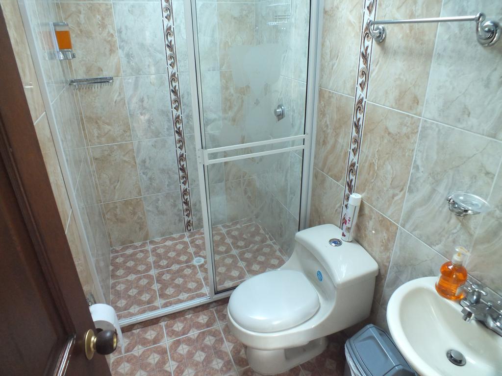Hostal Casa Paraisoメデジン エクステリア 写真