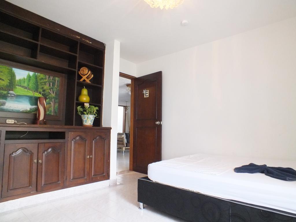 Hostal Casa Paraisoメデジン 部屋 写真