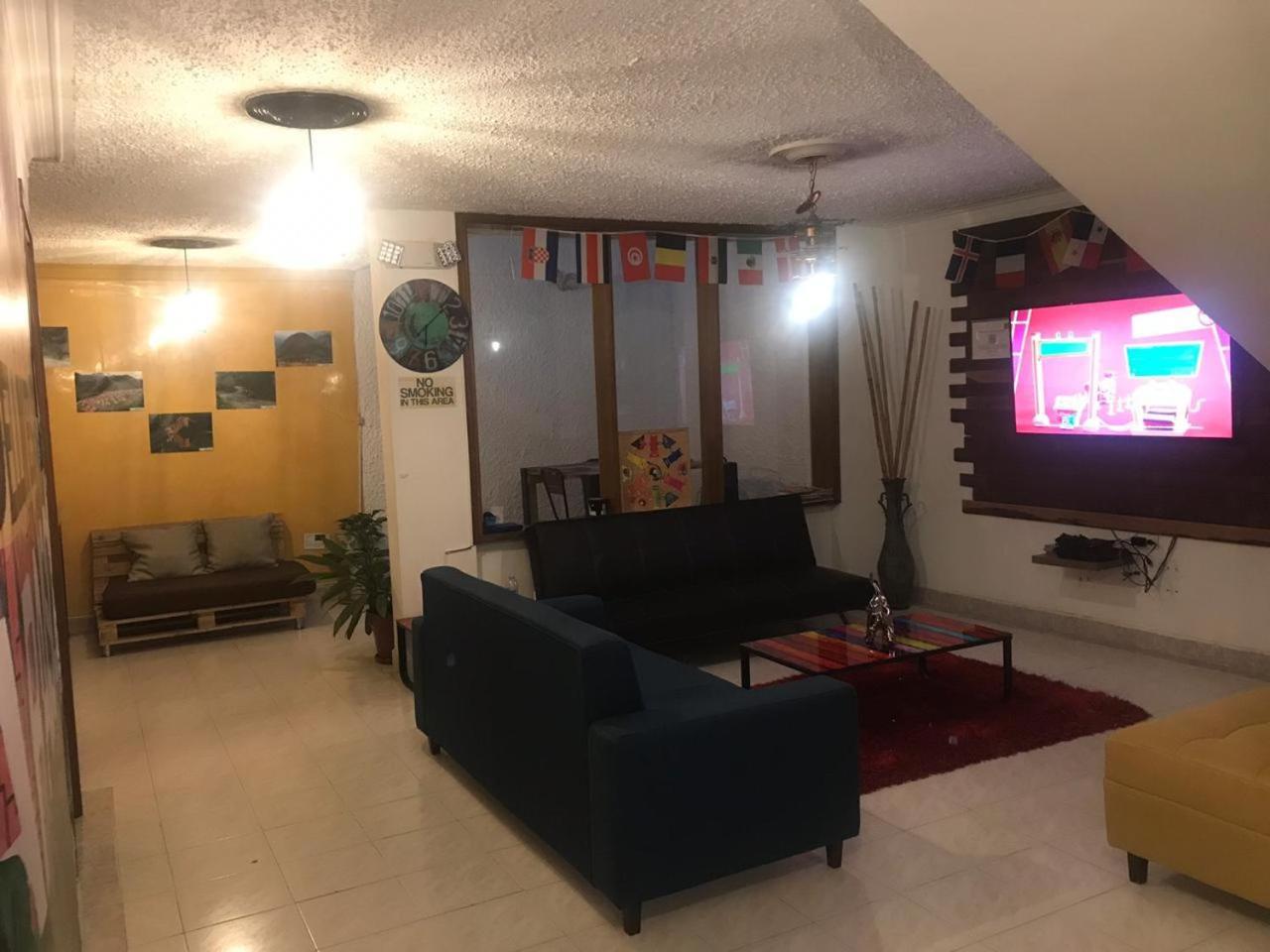 Hostal Casa Paraisoメデジン エクステリア 写真